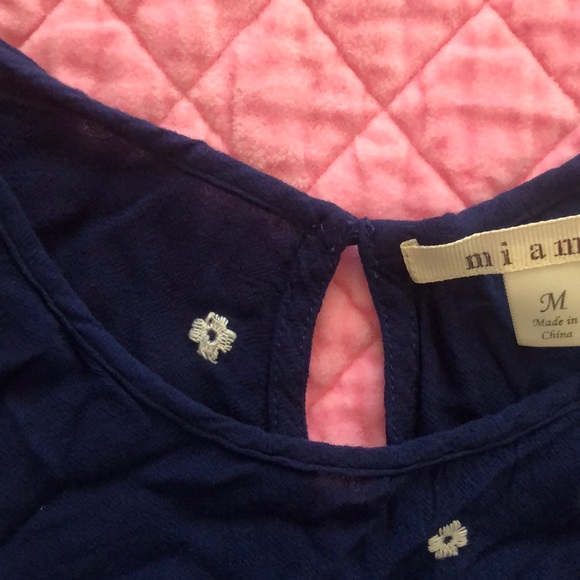 navy top - Picture 2 of 2